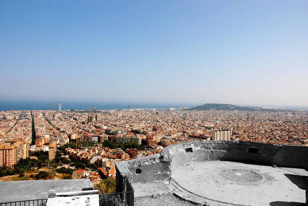 Vistas de Barcelona desde El Turó de la Rovira